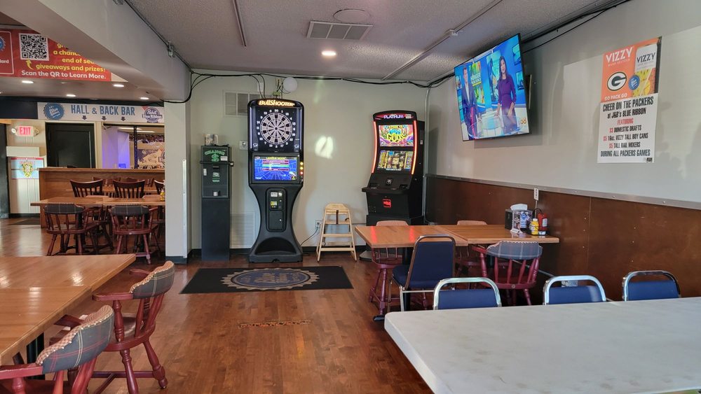 Photo of J&B's Sports Bar & Blue Ribbon Taproom