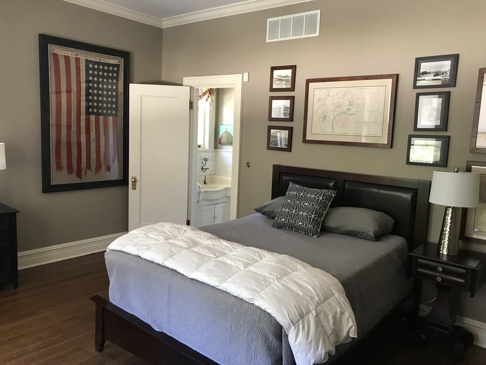 Photo of B Quality Painting