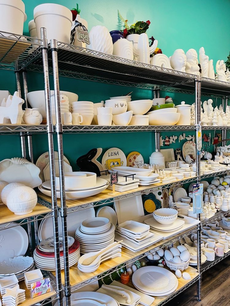 Photo of Pott's N' Paints