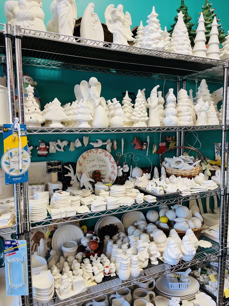 Photo of Pott's N' Paints