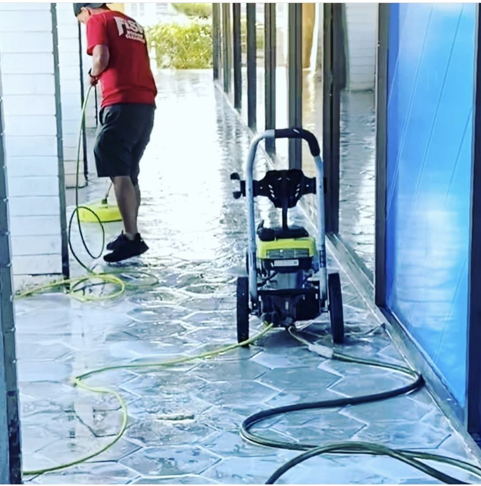 Photo of Fish Window Cleaning