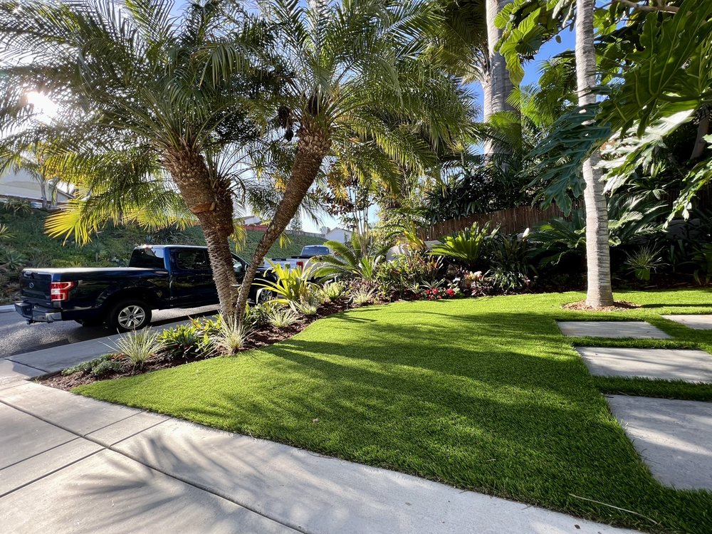 Photo of Superior Artificial Turf' N Ivy
