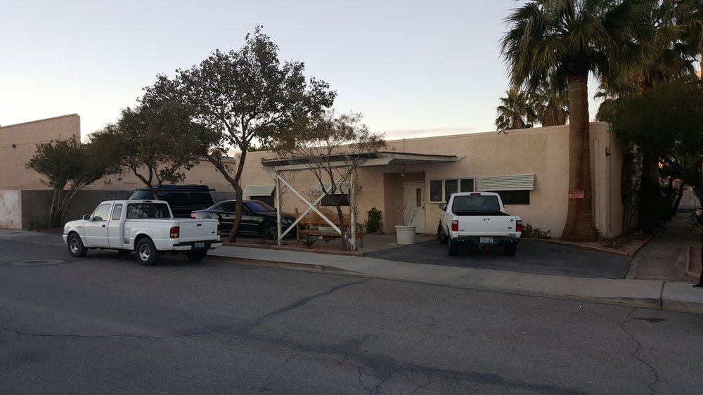 Photo of Desert Inn Executive Suites