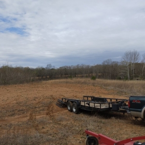 Byhalia Jay's tractor and lawn