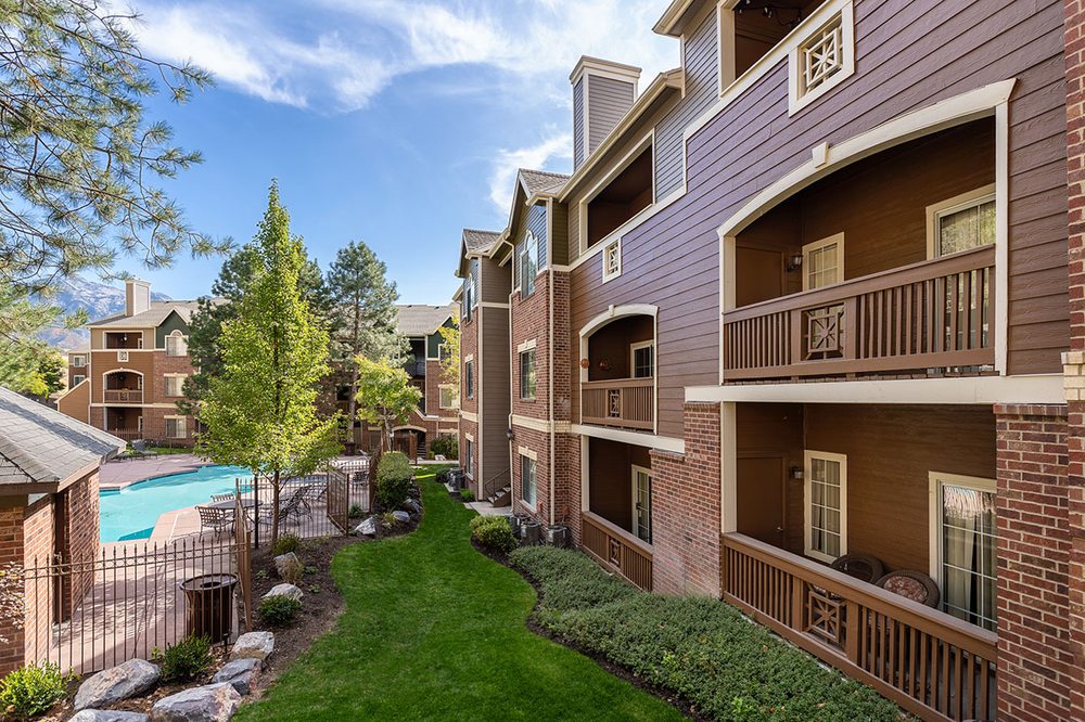 Photo of Pinnacle Highland Apartments