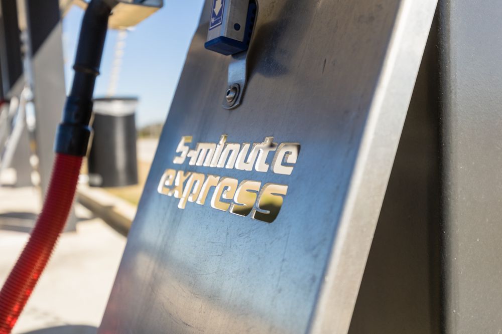 Photo of 5 Minute Express Car Wash - Flowood