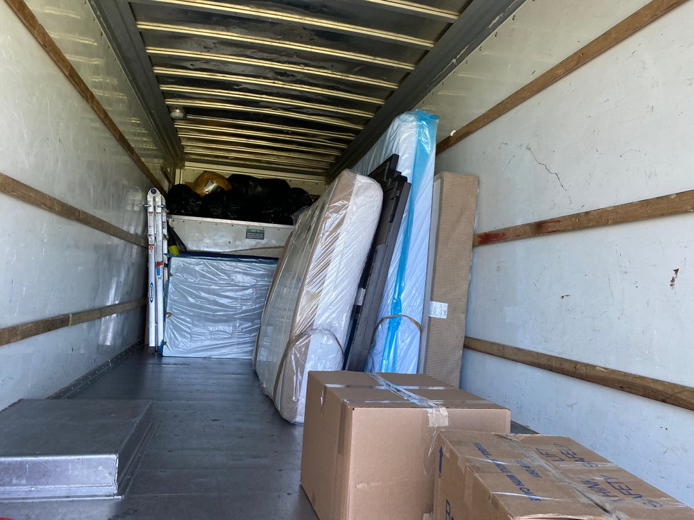 Photo of VKH Movers