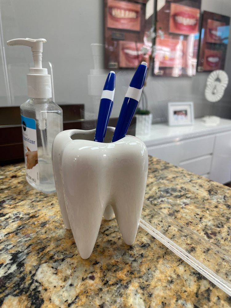Photo of Teresa Bello - Burgos ,DMD, AAACD Full Mouth Reconstruction General Dentistry