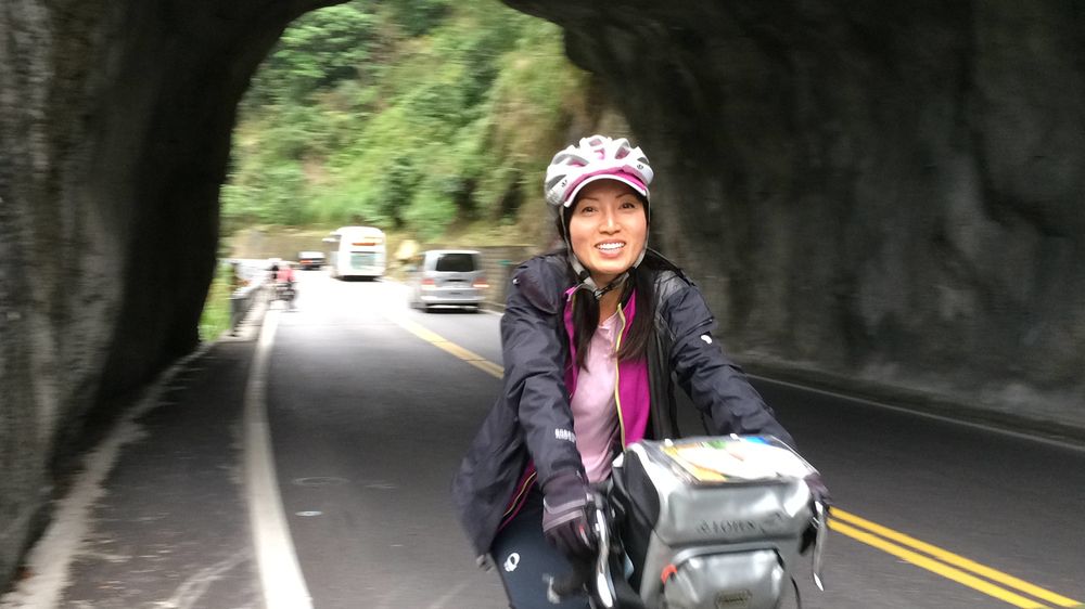 Photo of Eva Guo Extensive Legal Experience