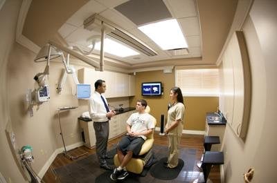 Photo of Raju Reddy, DDS, MD Teeth Implant Specialist