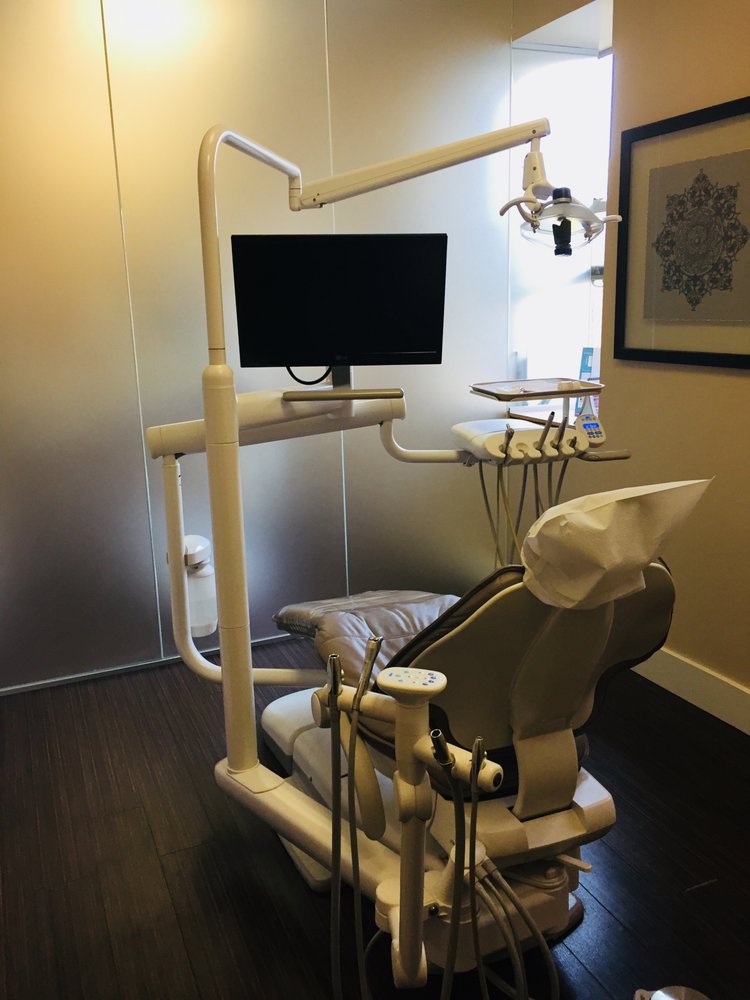 Photo of Kimberly Mitchell, DDS Providing The Highest Quality Of General And Esthetic Dentistry