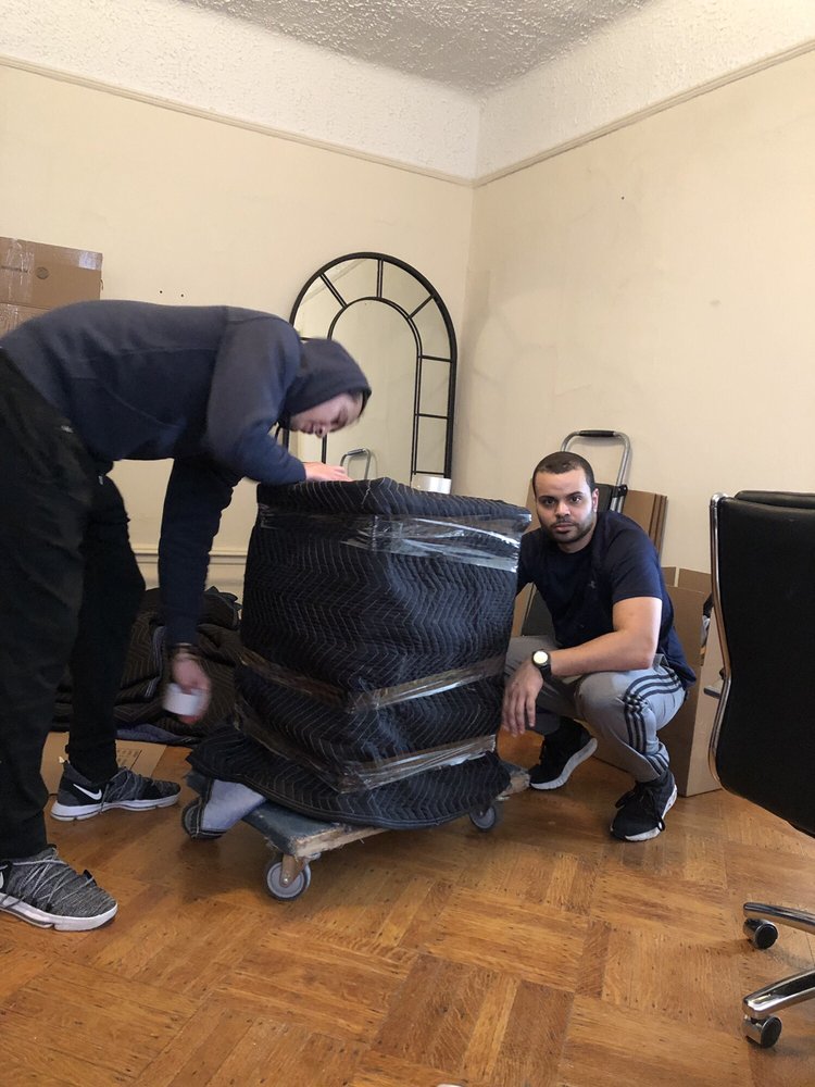 Photo of Sach's Movers Residential Moving Service