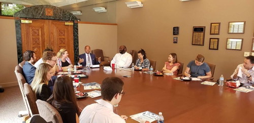Photo of Louisville Bar Association a voluntary bar organization operating