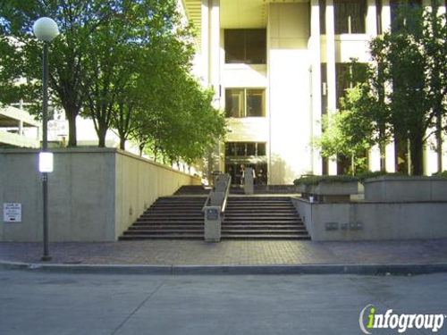 Photo of Hartzog Conger Cason & Neville Law Firm