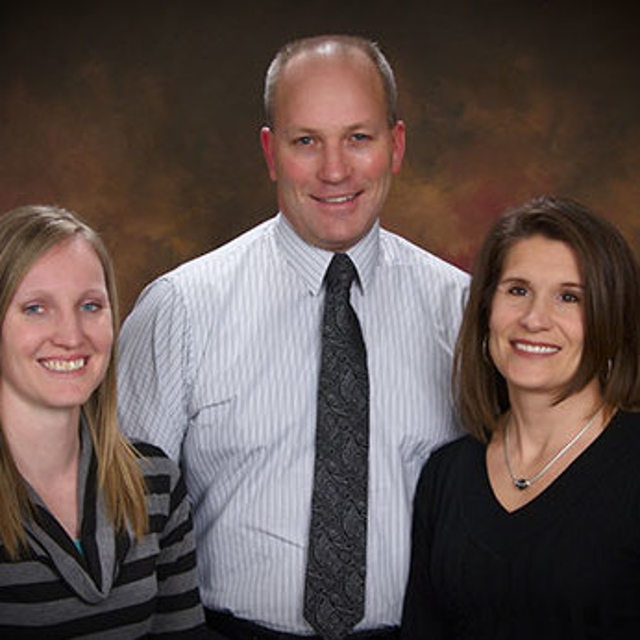 Photo of Otto E Derr Insurance close neighbors and friends with their insurance needs