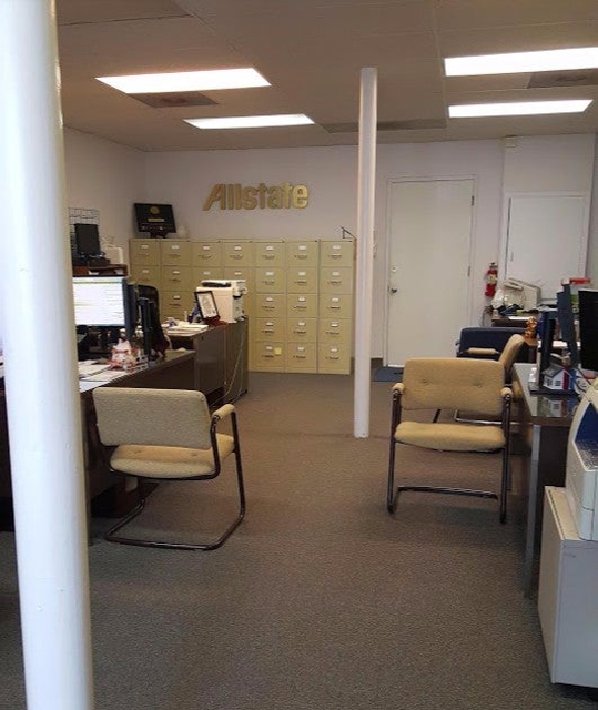 Photo of Eric Swanson: Allstate Insurance Customer service is a priority at our agency in San Francisco