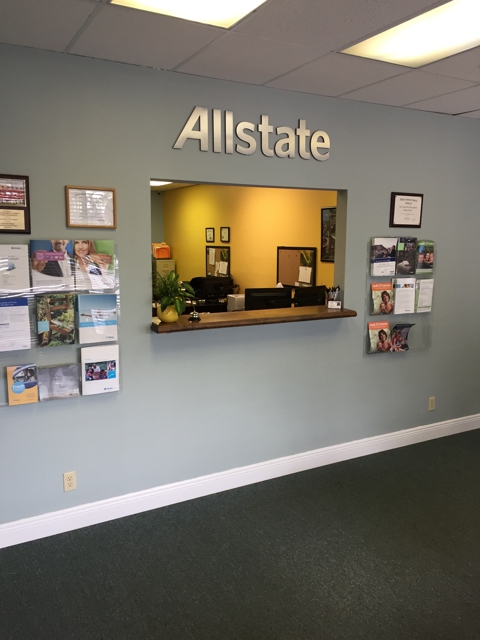 Photo of Jennifer Barrett: Allstate Insurance a Personal Financial Representative in Pembroke Pines