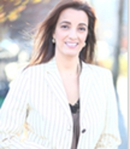Photo of Laura Torrado, DDS, FAGD Designing Beautiful Smiles With Veneers