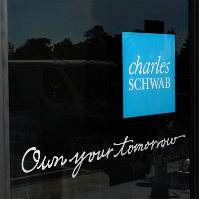 Photo of Charles Schwab