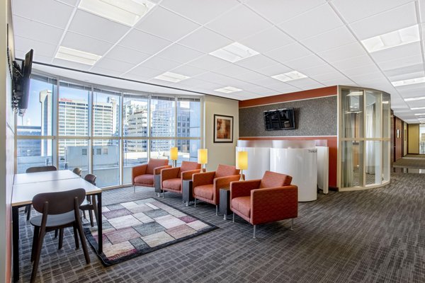 Photo of Regus California 580 California