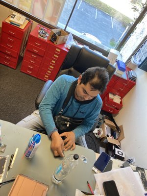 Photo of Shakeel the Phone Repair Guy