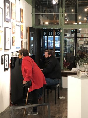 Photo of Live Worms Gallery