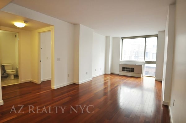 Photo of Serjik Markarian - First Service Realty NYC