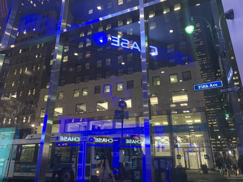 Photo of Chase Bank