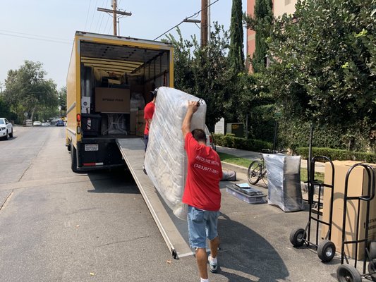 Photo of Redline Moving
