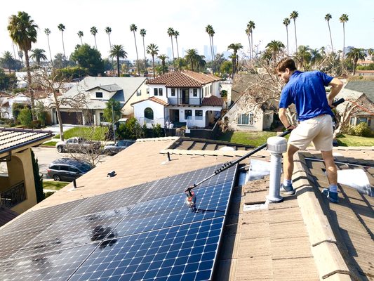 Photo of West Hollywood Window Cleaning