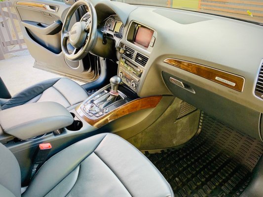 Photo of LAVI Auto Detail