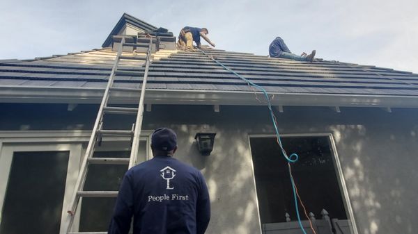 Photo of Lara's Roof