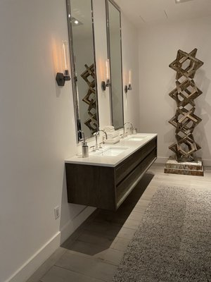 Photo of RH Modern Los Angeles