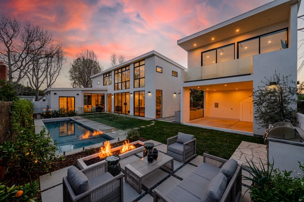 Photo of Sierus Erdelyi's - TruLine Realty