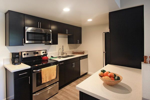 Photo of Del Rio Apartments in West Los Angeles