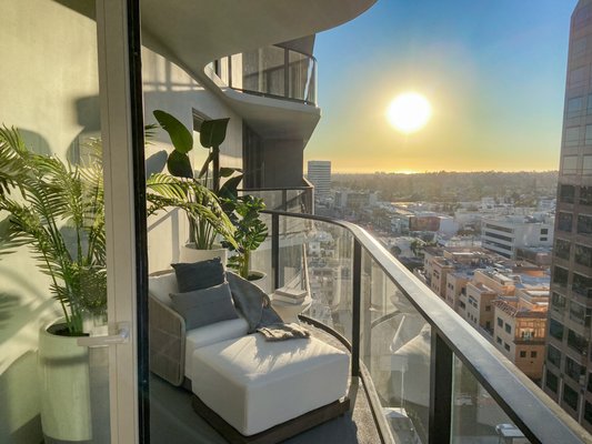 Photo of The Landmark Los Angeles Apartments
