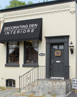Photo of Decorating Den Interiors Kensington K-Town Design Team