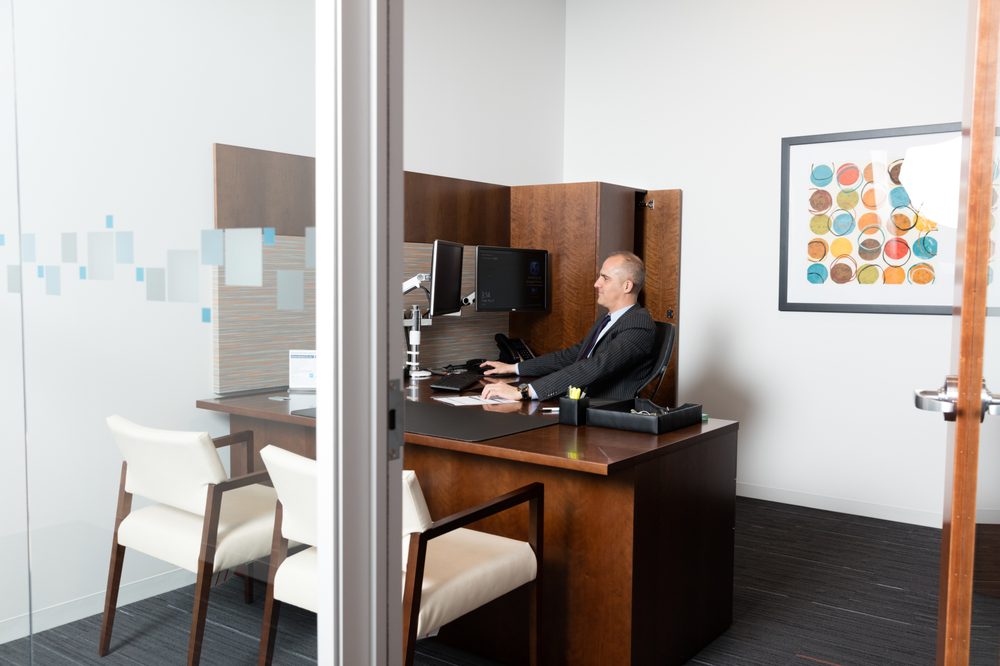 Photo of Charles Schwab