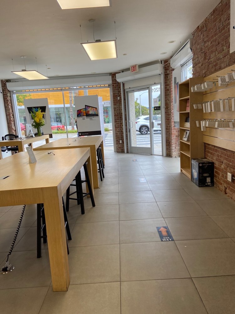 Photo of Unitek Computer Stores - Santa Monica