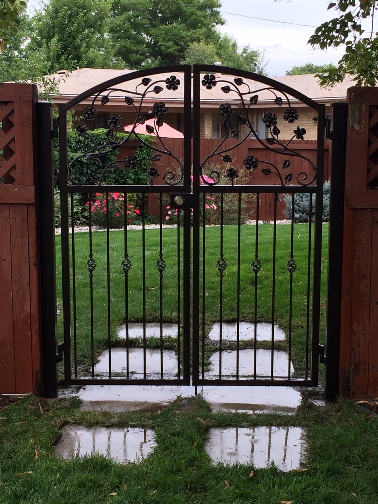 Photo of A Straight Up Fence Company