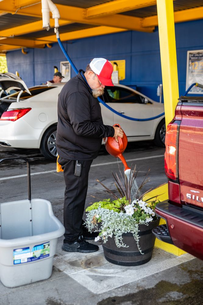 Photo of Colorado Express Car Wash - Commerce City