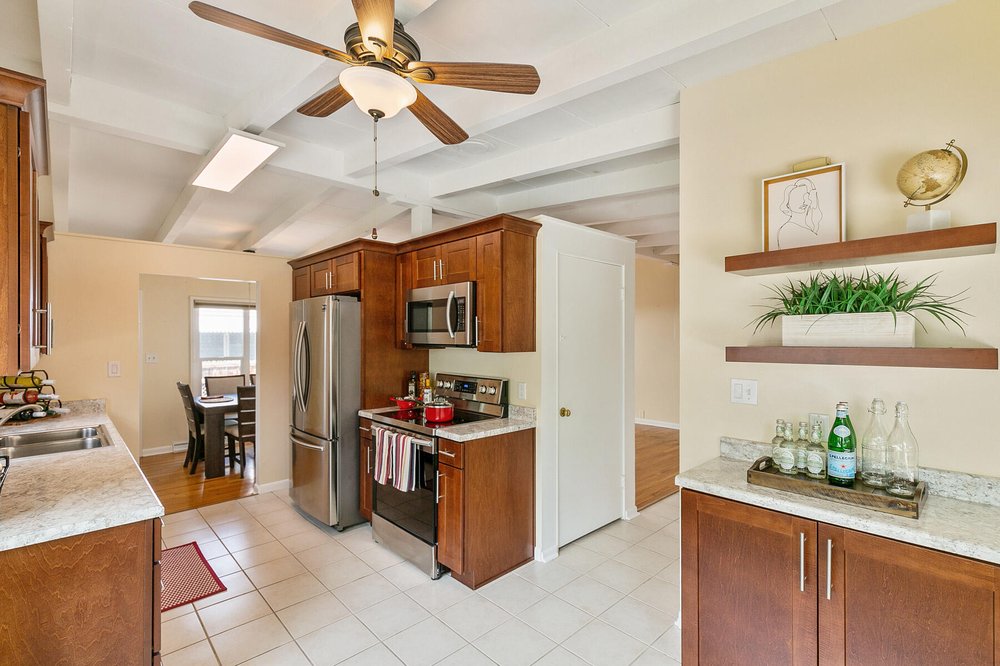 Photo of Erin Bradley - ONE Realty