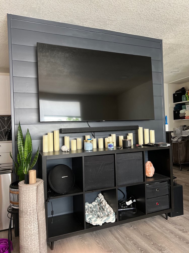 Photo of Handy Andy TV Mounting