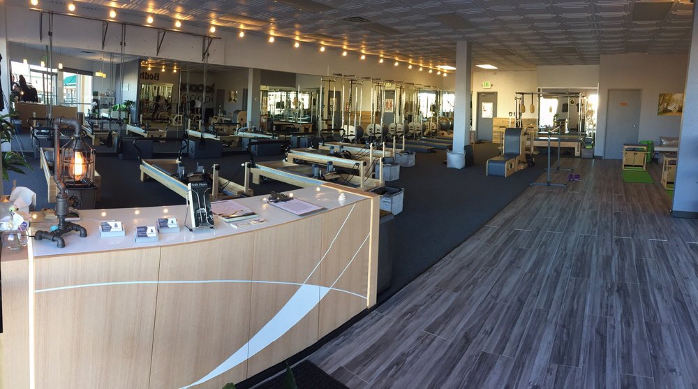 Photo of Henderson Glass & Mirror Inc