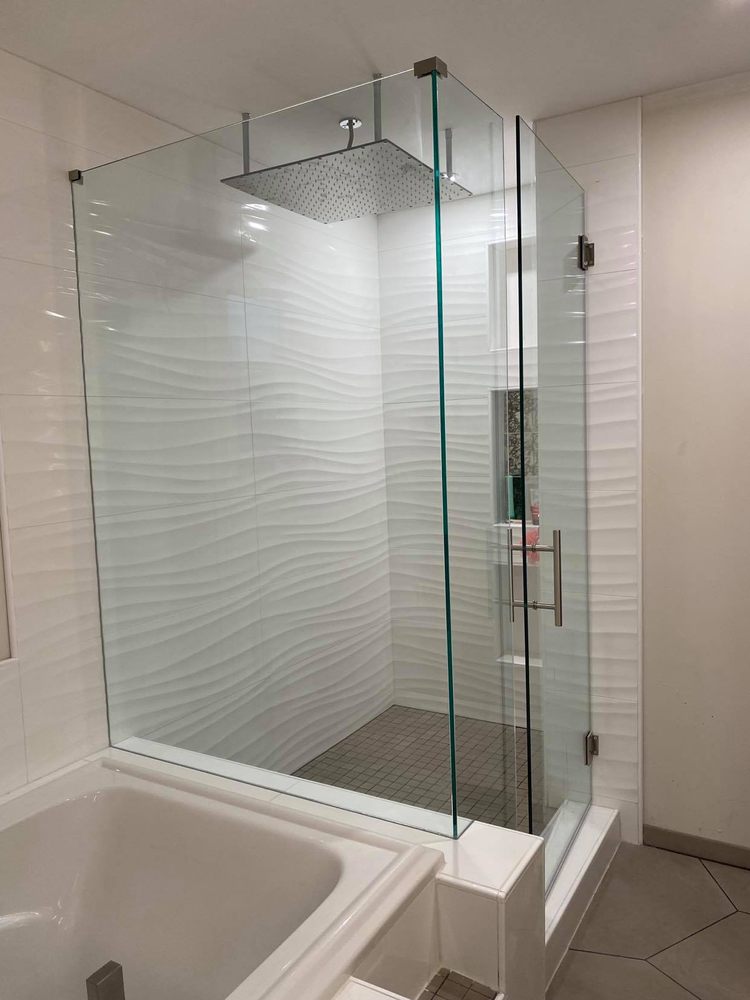 Photo of L & L Glass