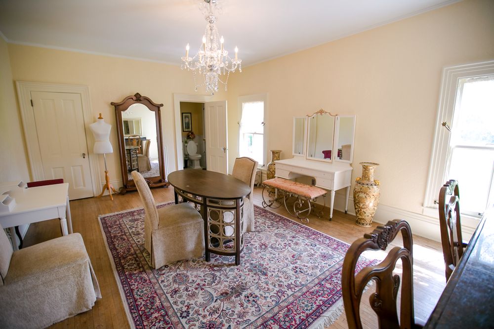 Photo of Cedarhurst Mansion