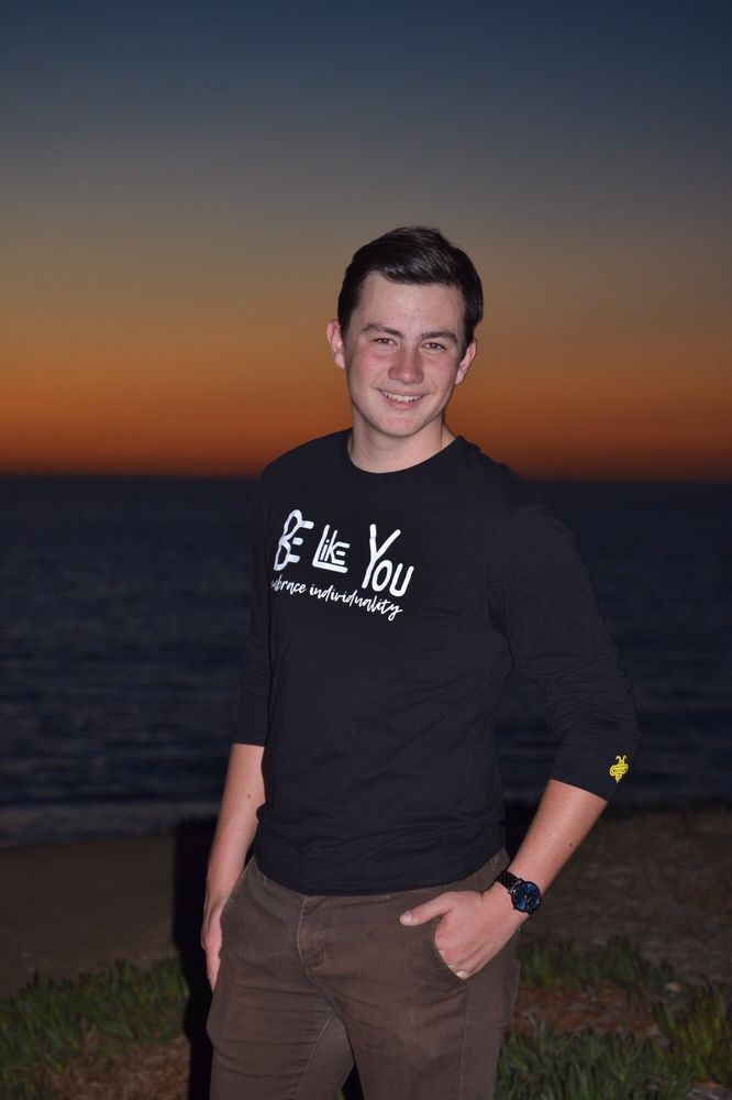 Photo of XPERTEEZ Custom Wear