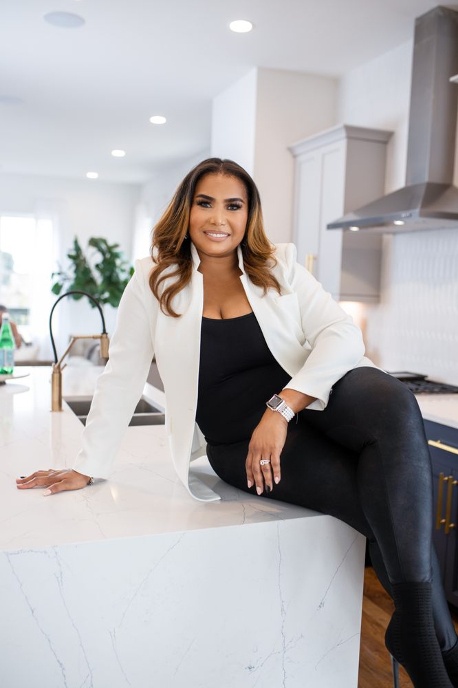 Photo of Erica Lowman - Coldwell Banker Realty