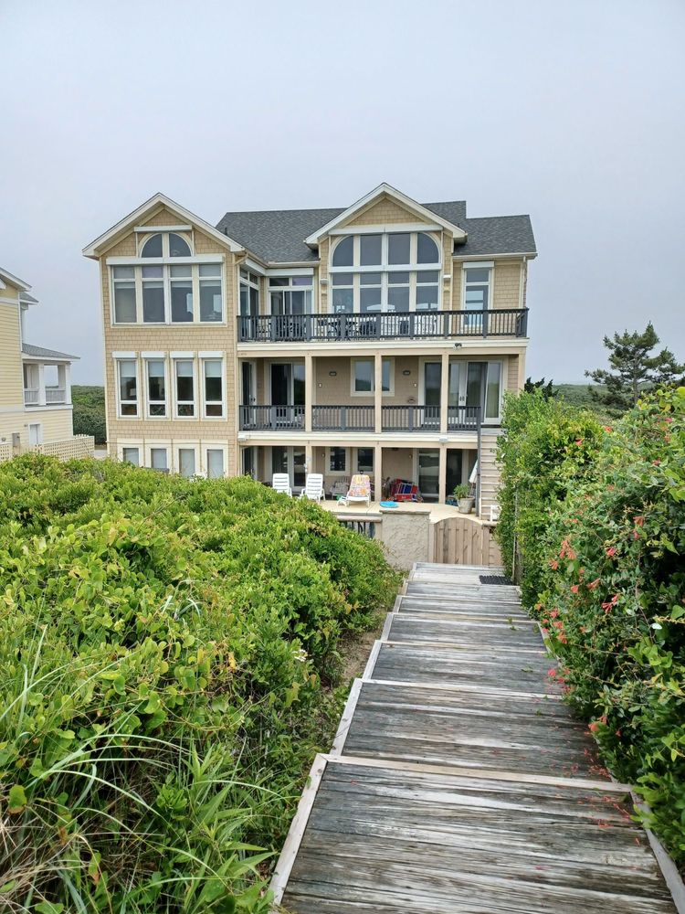 Photo of Carolina Designs Realty