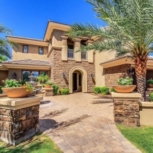 Photo of Amy Knows Homes